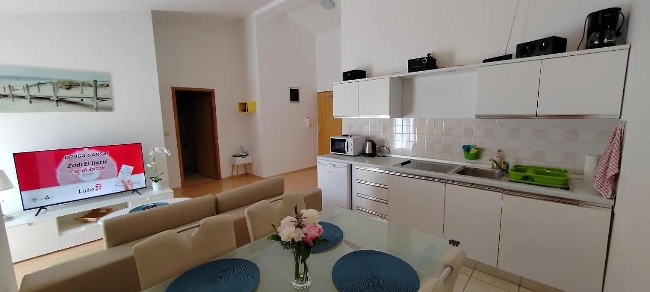 Apartman Krase Medulin 0*,  Croatia